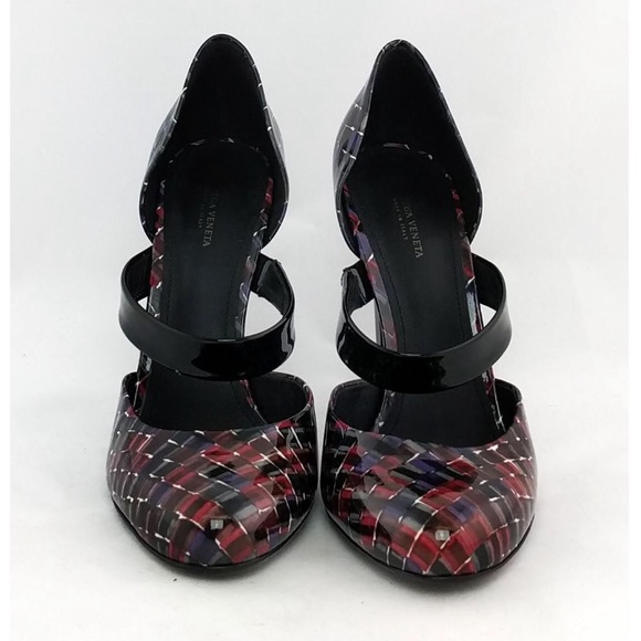 Bottega Veneta Patent Leather Pumps - Picture 2 of 3